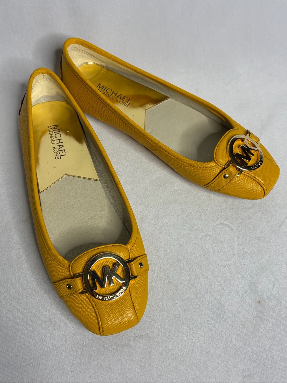 Women's Size 7 1/2 Shoes MICHAEL KORS Fulton Saffiano Leather Moccasins - Picture 9 of 12
